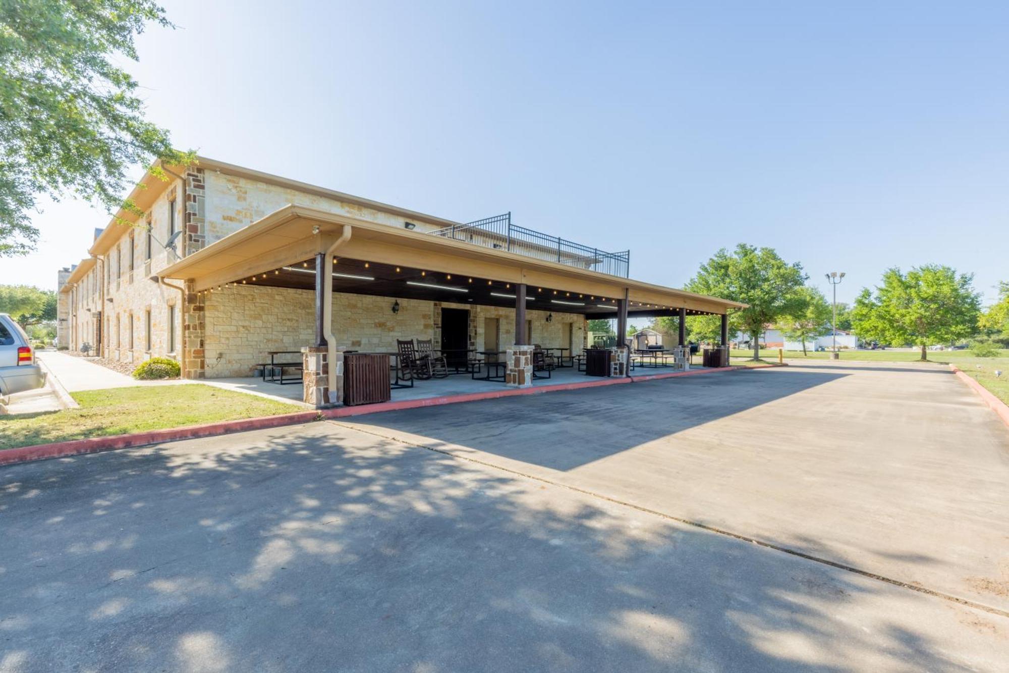 Hotel Texas Hallettsville Extérieur photo